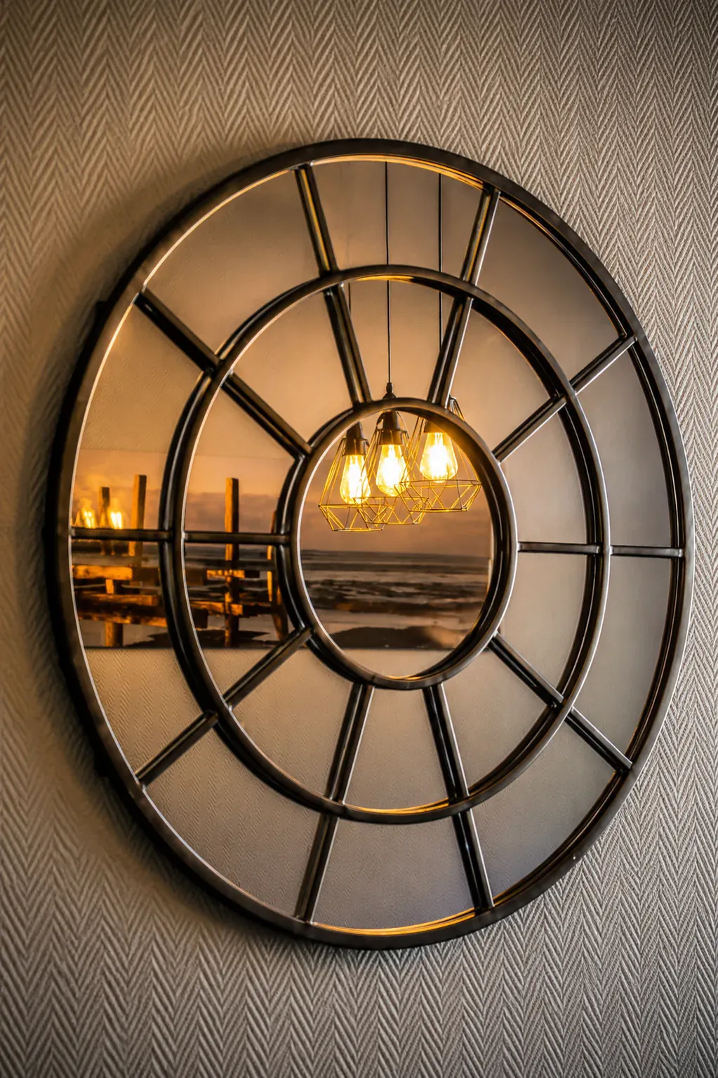 The lounge — mirror