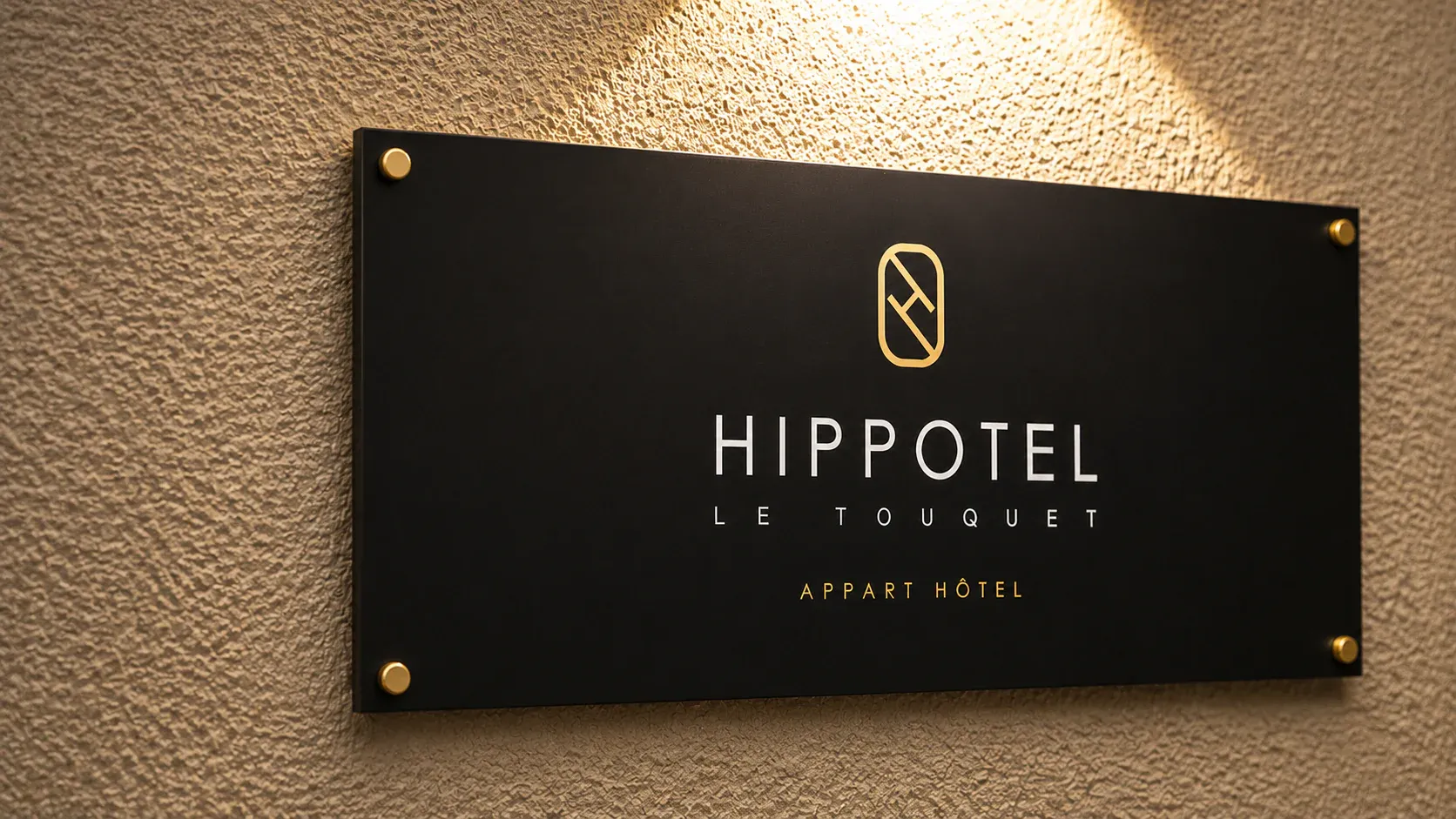 The hall — Hippotel plaque