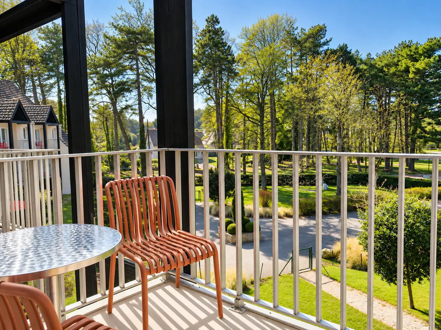 Studio Premier — balcon côté forêt